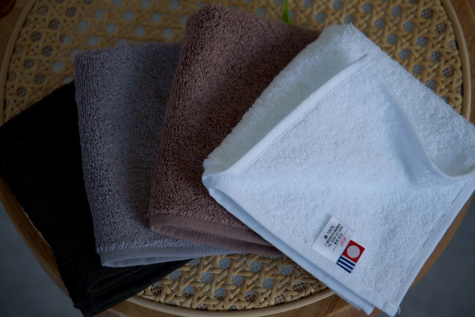 ハンカチタオル